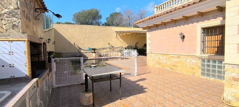 Foto 4e2bbd2e-5b89-4dfa-bc87-f4b87da110bc. Casa amb calefacció aparcament piscina a Sucina Murcia