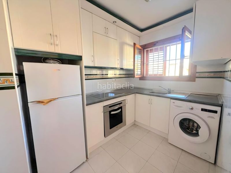 Foto eb2e064d-17c9-4c5c-8dfe-f63182f18465. Apartament amb piscina a Miramar - Torre del Moro Torrevieja