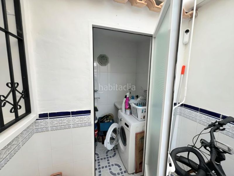 Foto c3156f97-dcfc-4370-9c29-315aec25bdab. Casa adossada amb piscina a Los Almendros Orihuela