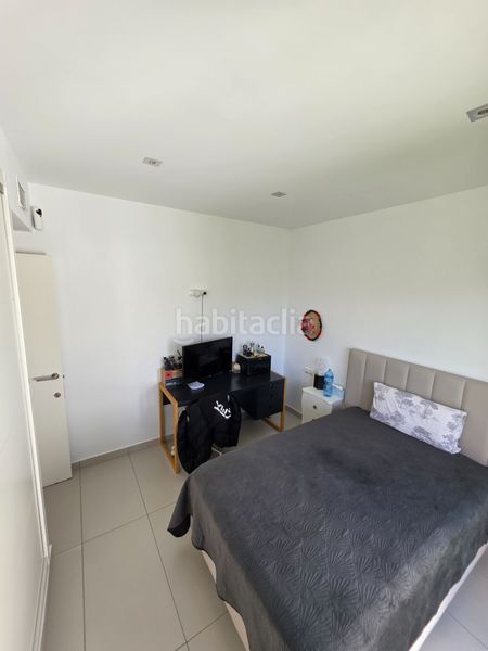 Foto b25b68b4-d8aa-423c-a64f-40272df938b2. Casa adossada amb piscina a Lomas de Cabo Roig - Los Dolses Orihuela