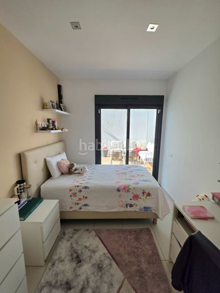 Foto e42ee881-7d21-42d3-a2b8-3cb6bc1a3a56. Casa adossada amb piscina a Lomas de Cabo Roig - Los Dolses Orihuela