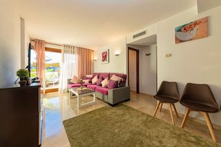 Ático en Punta Prima. Ático exclusivo de dos dormitorios en el complejo residencial ce