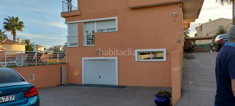 Foto f5f78d3b-e14f-4ad4-9e66-76da84ed7c2c. Casa amb piscina a Canuta Calp