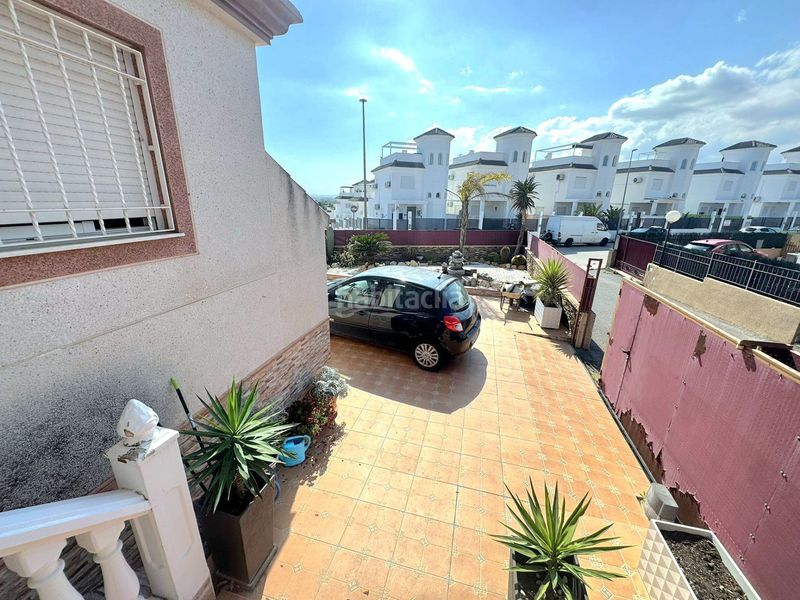 Foto 5b1244c4-5261-4fe2-b93a-aba0e055758f. Casa adossada amb piscina a San Fulgencio