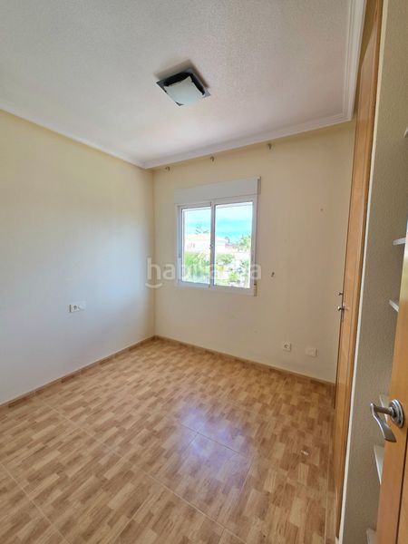 Foto df3c7f06-7d04-4864-9152-15b04c84e8e7. Casa adossada amb piscina a Rojales