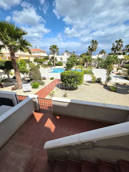 Foto ef0787c9-4afc-4d34-a734-8cb9c9c06b24. Casa adossada amb piscina a Rojales