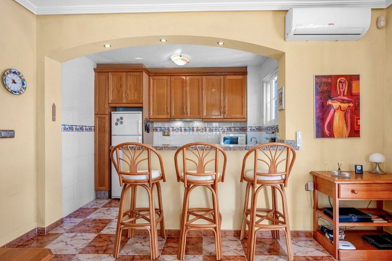 Foto a4cc69fb-9828-434c-b1f5-faebfda23c4d. Casa adossada amb piscina a Lomas de Cabo Roig - Los Dolses Orihuela