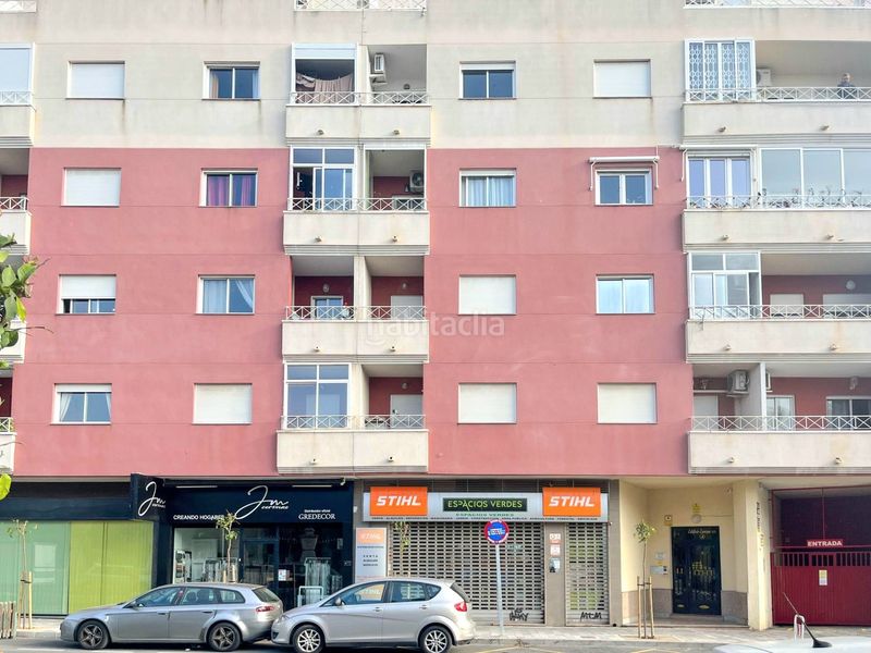 Foto c5d80ec1-10b3-469e-8011-a6e142fb285b. Apartament amb piscina a Parque de las Naciones Torrevieja