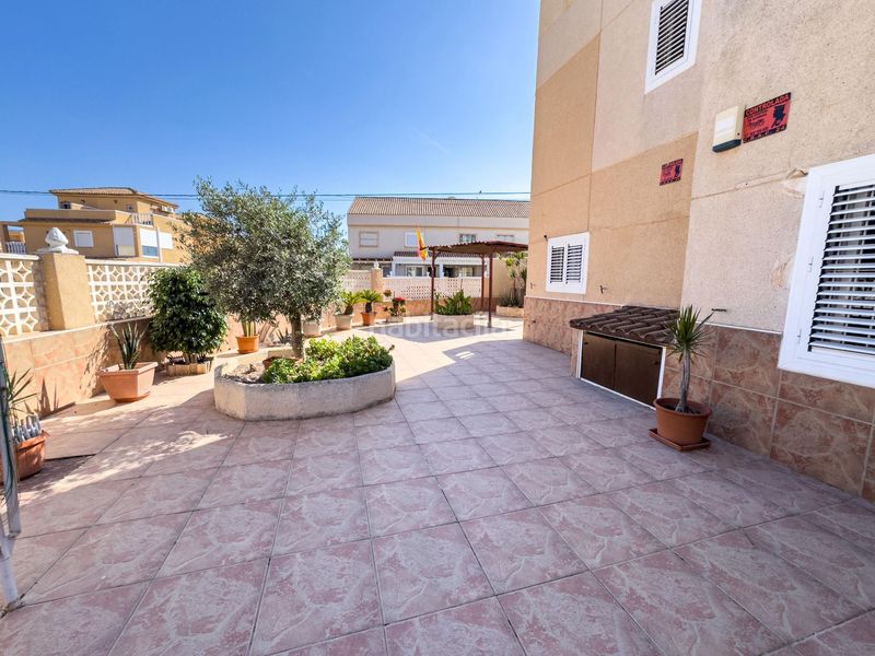 Foto 94d14c91-66e2-4a44-b547-f66b8360939f. Casa adossada amb piscina a Zona los Frutales Torrevieja