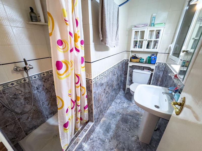 Foto b8b16bec-c994-49e2-ba6b-41ee731e0784. Casa adossada amb piscina a Zona los Frutales Torrevieja