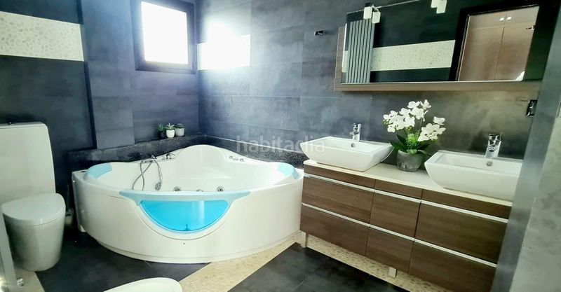 Foto a71edb37-0d79-4aad-8268-ab6d631f0914. Casa amb piscina a Carrió - La Merced - Los Pinos Calp
