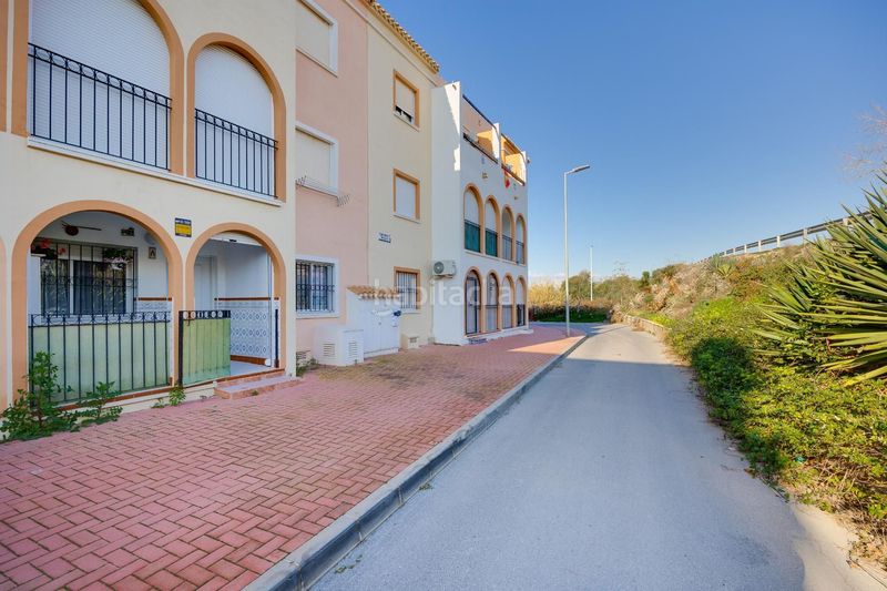 Foto dad36344-7240-46c6-802b-402075325495. Casa amb piscina a La Veleta Torrevieja