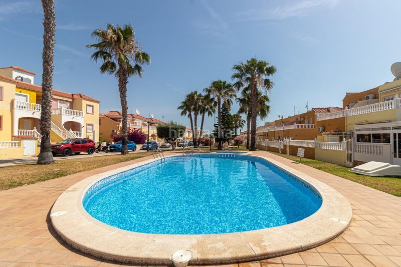 Foto c276396c-583c-4d94-9ccd-8988f13c8c03. Casa adossada amb calefacció piscina a La Regia Orihuela
