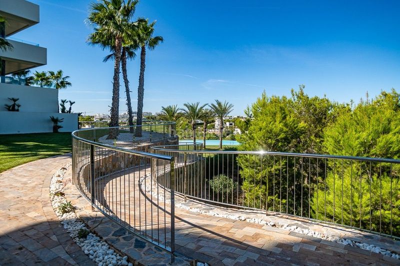 Foto f0999e87-c596-40eb-a151-6c1c3aac230c. Apartament amb calefacció a Campoamor Orihuela