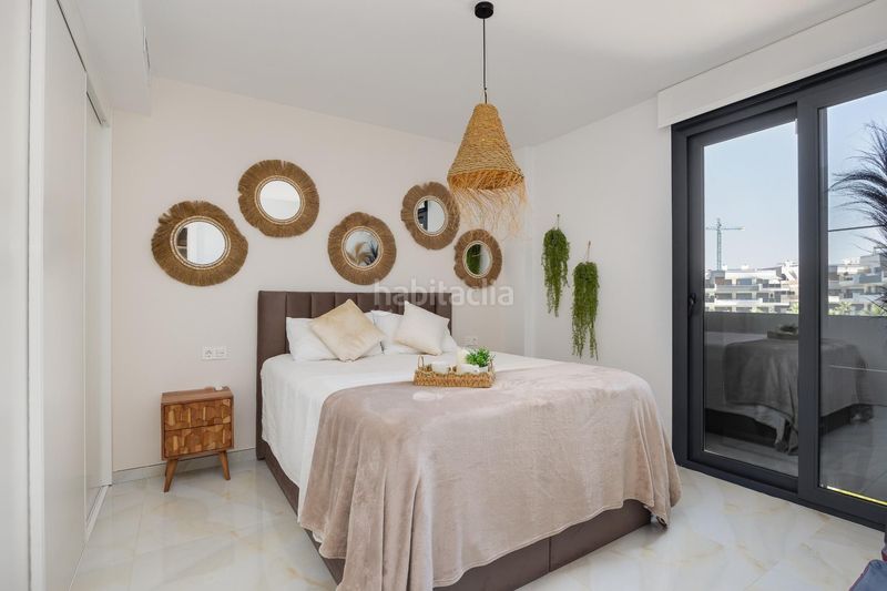 Foto 1ba63da3-b8c7-4907-b608-5878cd021285. Apartament amb piscina a La Florida Orihuela