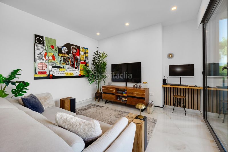 Foto ad421e0f-0cc4-4069-8415-243c580f2ece. Apartament amb piscina a La Florida Orihuela