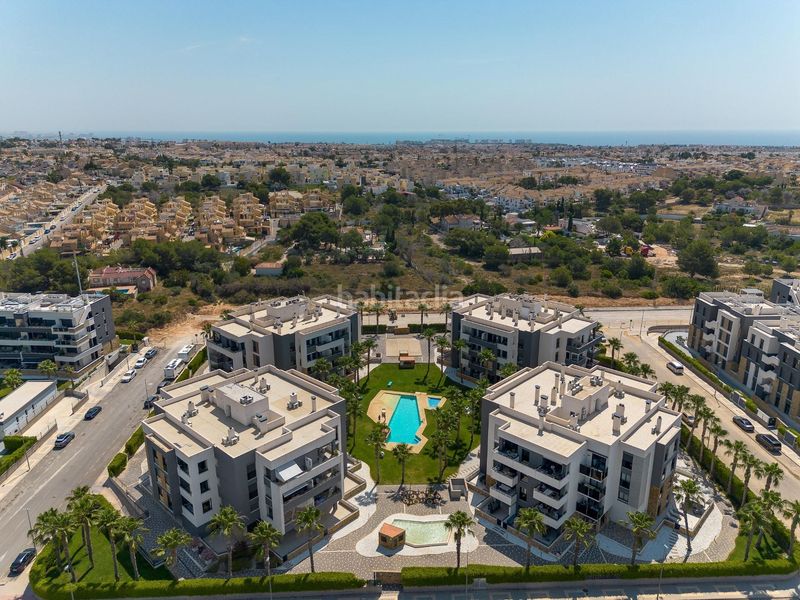 Foto c4357a69-8f3f-4559-89ad-ac54b8d8cf52. Apartament amb piscina a La Florida Orihuela