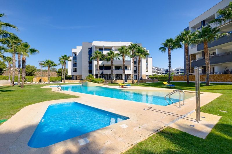 Foto dd703400-c526-4b4d-85e8-c4f1ec927b9c. Apartament amb piscina a La Florida Orihuela