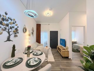 Apartament a Parque de las Naciones. Apartamento de dos dormitorios con reforma nueva en la zona del