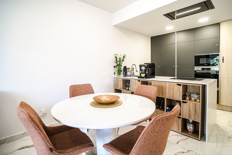 Foto d406185d-9419-4647-bd77-25b5003df3e8. Apartament amb piscina a Playa Flamenca Orihuela