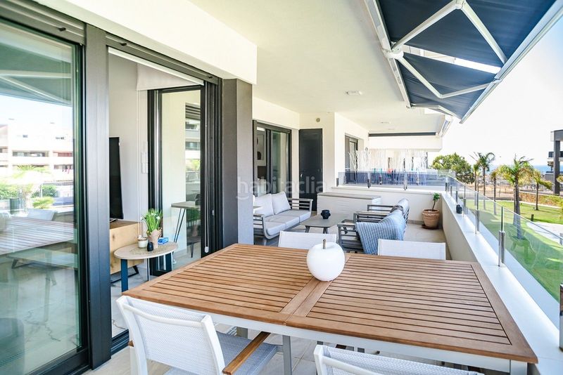 Foto ebb44a30-3186-4411-a38a-3b980a3e4e3d. Apartament amb piscina a Playa Flamenca Orihuela