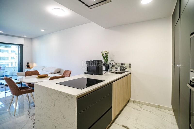 Foto f0c51c1c-85fd-4d94-9697-069ccb9f5dc7. Apartament amb piscina a Playa Flamenca Orihuela