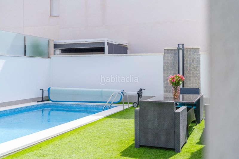Foto ba9f2104-3c47-4d35-b3c6-57095884fb5e. Xalet amb piscina a Parque Acuático - Sector 25 Torrevieja