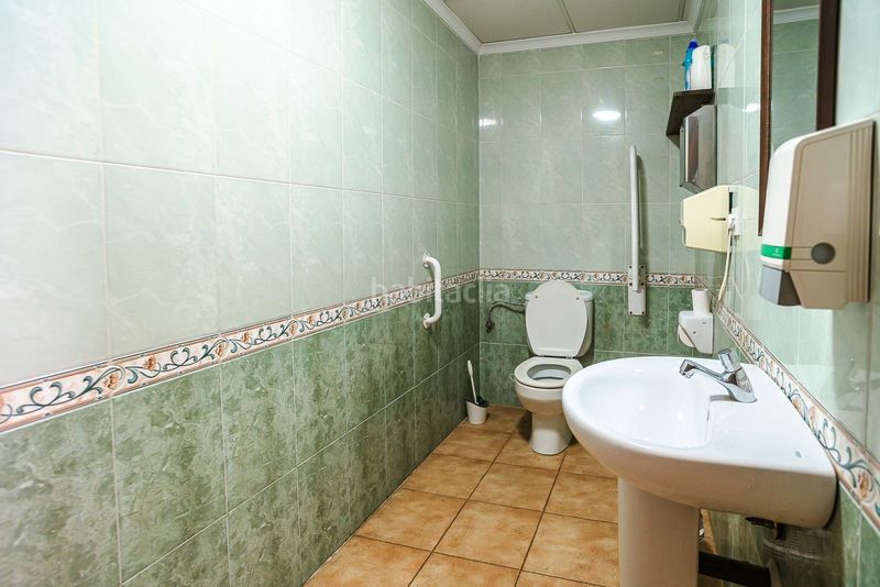 Foto e31abd7f-5d3c-4e1d-9335-a7c7293fd0cc. Local comercial a La Veleta Torrevieja