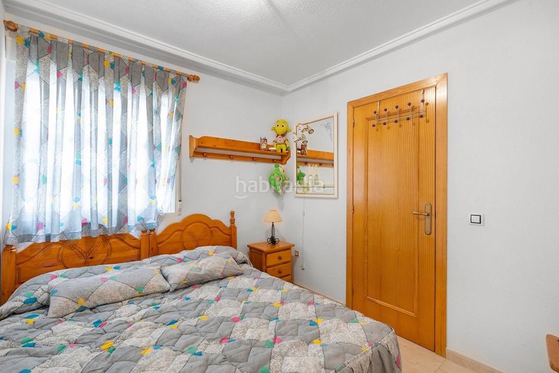 Foto 36a17240-5824-48b4-92b7-8960917bbc7b. Apartament amb piscina a Antonio Machado Torrevieja