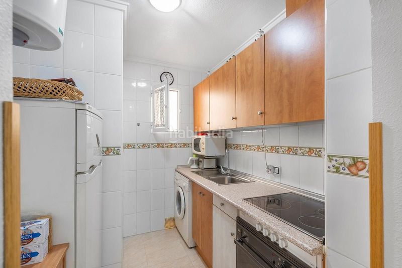 Foto cecf814e-930a-4a7d-b1b0-cb9d07802074. Apartament amb piscina a Antonio Machado Torrevieja