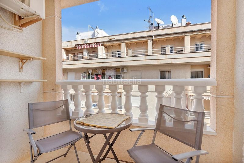 Foto eec6ef65-db86-4ae3-aeb2-a735bcd680e7. Apartament amb piscina a Antonio Machado Torrevieja