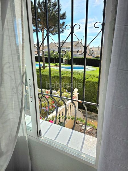 Foto 7da90044-24f8-4fc7-82d2-3b6144599f83. Casa amb piscina a Aguas Nuevas Torrevieja