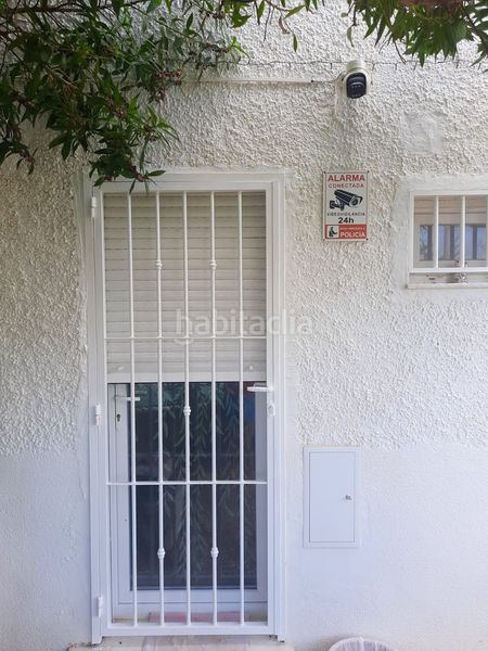 Foto acdf4b5f-1ba0-4631-afee-f8a5ae3e4b00. Casa amb piscina a Zona Carrefour - Urbanizaciones Torrevieja