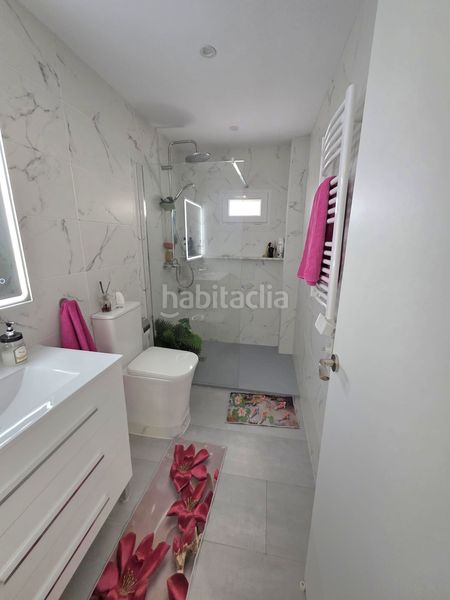 Foto e3e47e18-ada8-4f86-8fa0-e3ce8b0c8c2c. Casa amb piscina a Zona Carrefour - Urbanizaciones Torrevieja