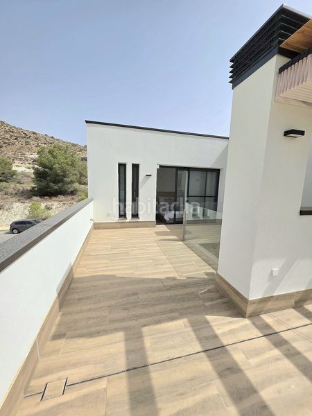 Foto b00bf260-38cc-4378-8114-4844c6a83adc. Xalet amb piscina a Monforte del Cid