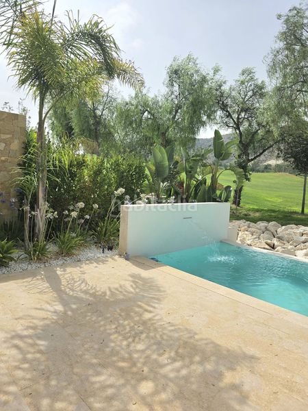 Foto e0073484-1341-4264-a991-585c8b719985. Xalet amb piscina a Monforte del Cid