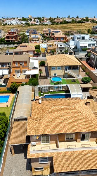 Foto de05b256-3406-4fc6-b983-73f84f454031. Xalet amb piscina a Aguas Nuevas Torrevieja