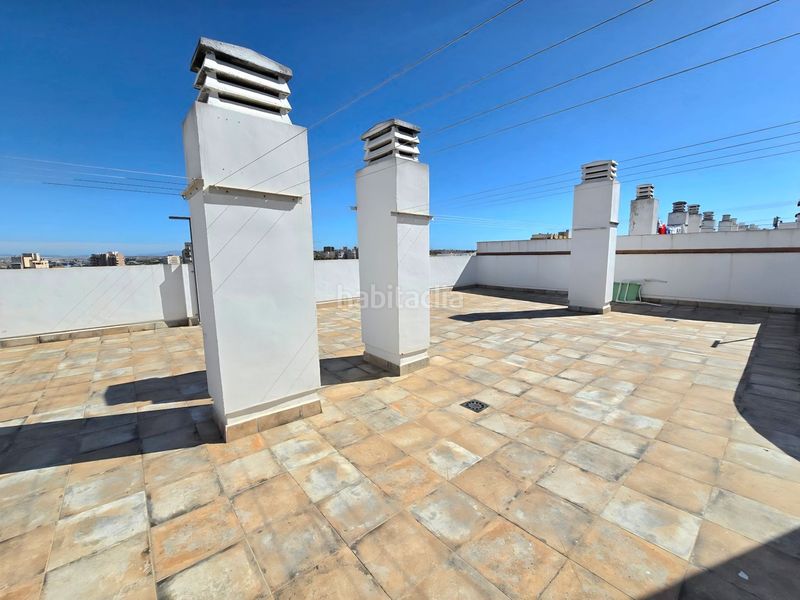 Foto 85c3b0ff-5e2b-4ed8-884c-4e099805c46d. Apartament amb piscina a Antonio Machado Torrevieja