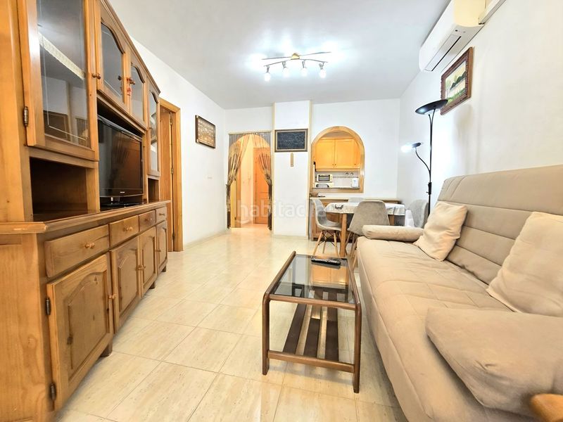 Foto 9e3e41c2-4cbc-4799-8182-600916a25e1c. Apartament amb piscina a Antonio Machado Torrevieja