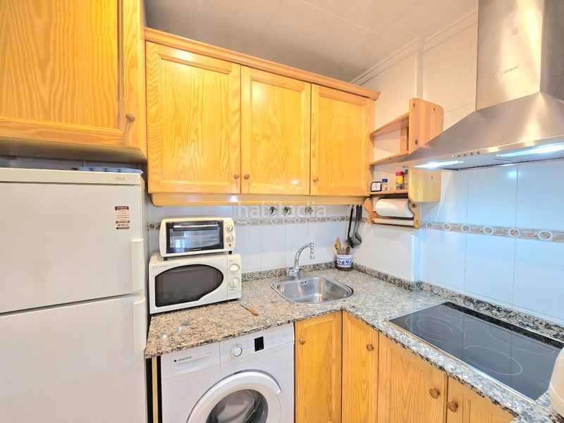 Foto fe369e21-fd77-488f-b063-0d56b35238ba. Apartament amb piscina a Antonio Machado Torrevieja