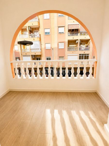 Foto 48fe9229-36d6-41d8-91bc-f33608aa2d2e. Apartament a Parque de las Naciones Torrevieja