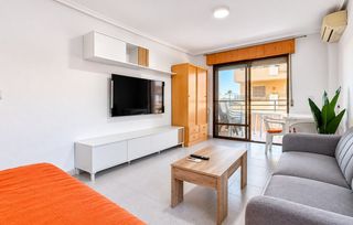 Studiowohnung in Zona Carrefour - Urbanizaciones. Apartamento tipo estudio con terraza y alta rentabilidad por alq