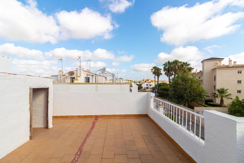 Foto 587638d4-b949-4de6-a675-3baec0de8e37. Casa adossada amb calefacció piscina a La Florida Orihuela