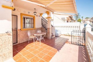 Casa adossada a La Regia