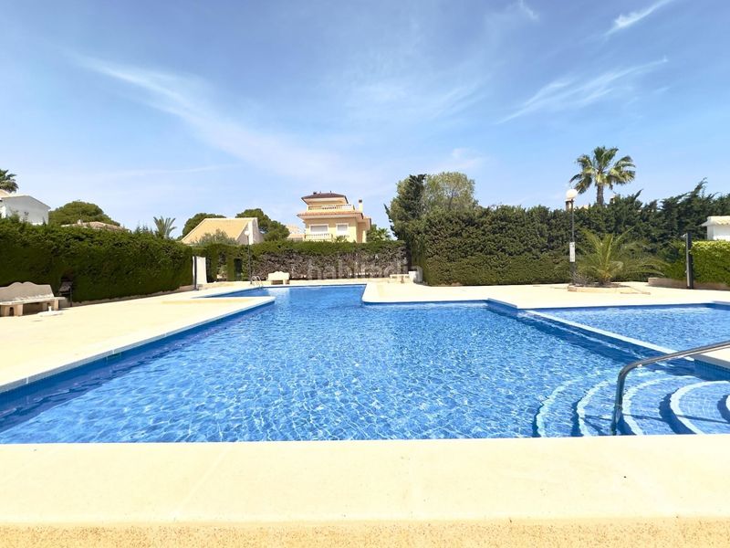 Foto 0d61380a-49db-42fa-8870-1311be3cc2e8. Casa en La Zenia Orihuela