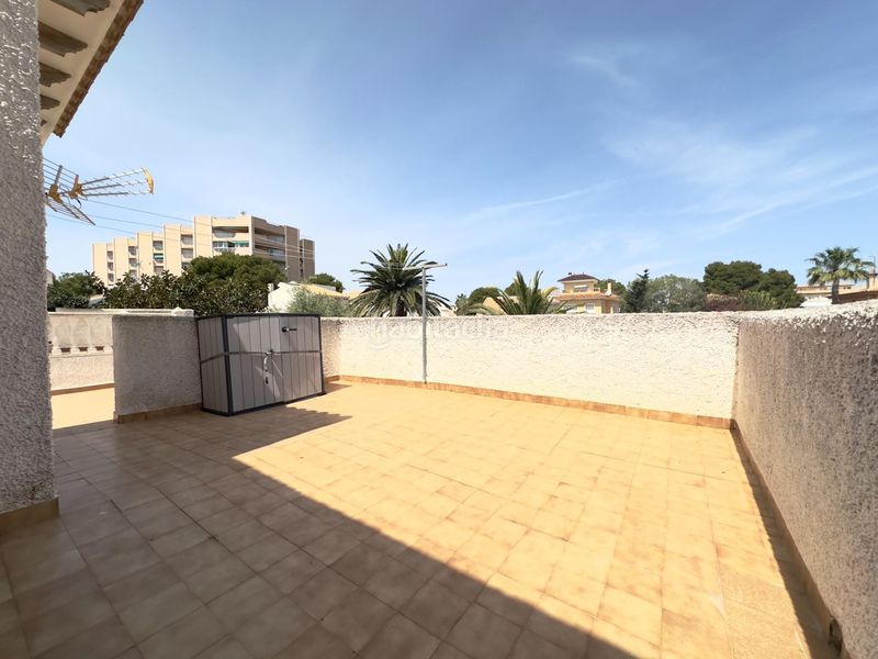 Foto e0e55d9f-d0e5-4009-901f-03f0d397c4d3. Casa en La Zenia Orihuela