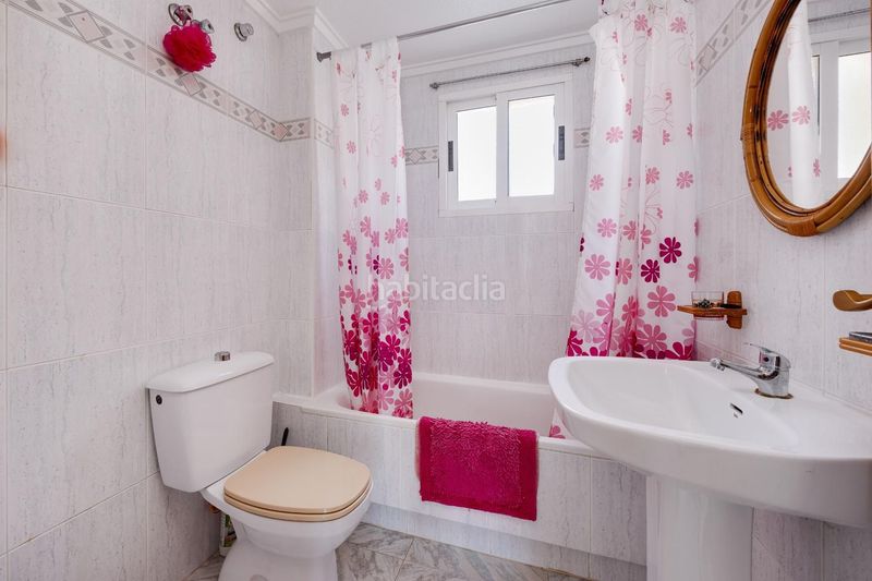Foto 0485f504-14db-4808-9022-d851709e94e8. Apartament amb piscina a Miramar - Torre del Moro Torrevieja