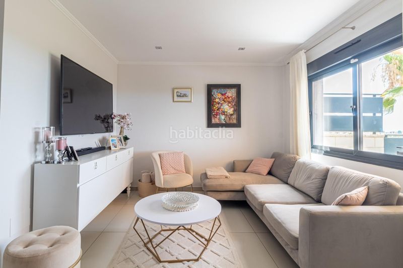 Foto d8431d84-3a11-47a0-b819-26953756e780. Casa adossada amb calefacció piscina a La Regia Orihuela