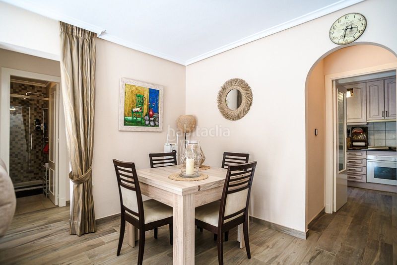 Foto b0bd2240-5372-4bab-a77d-5e211ecd8838. Casa amb piscina a Zona Carrefour - Urbanizaciones Torrevieja
