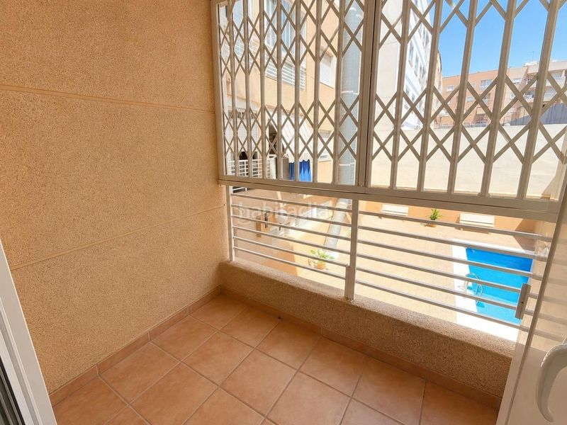 Foto 12938b84-16df-4116-9b18-53de2d9511ed. Apartament amb piscina a Antonio Machado Torrevieja